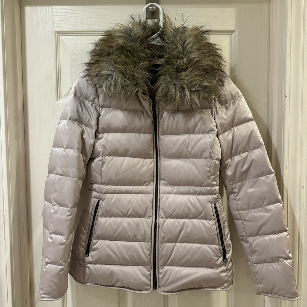 Zara down jacket with removable faux fur collar Size M